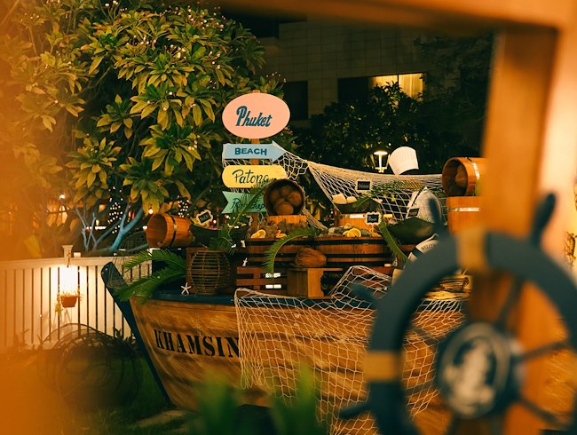 PHUKET NIGHT MARKET: HOLIDAY FLAVORS