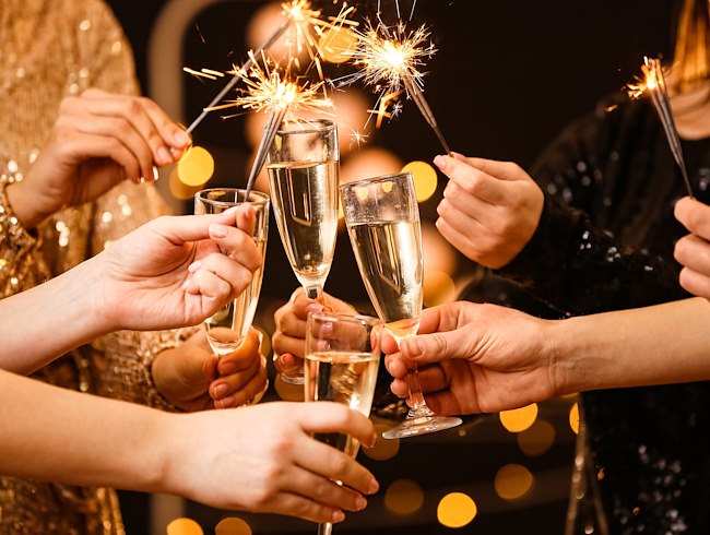 PHUKET NIGHT MARKET: NYE CELEBRATION